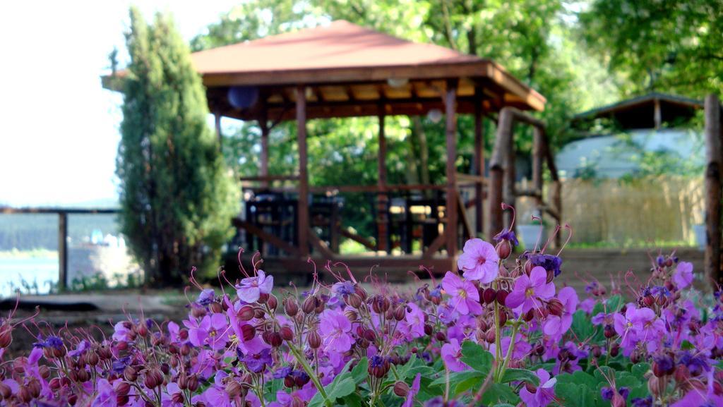 White Village Park Iskar Lake Pasarel Εξωτερικό φωτογραφία