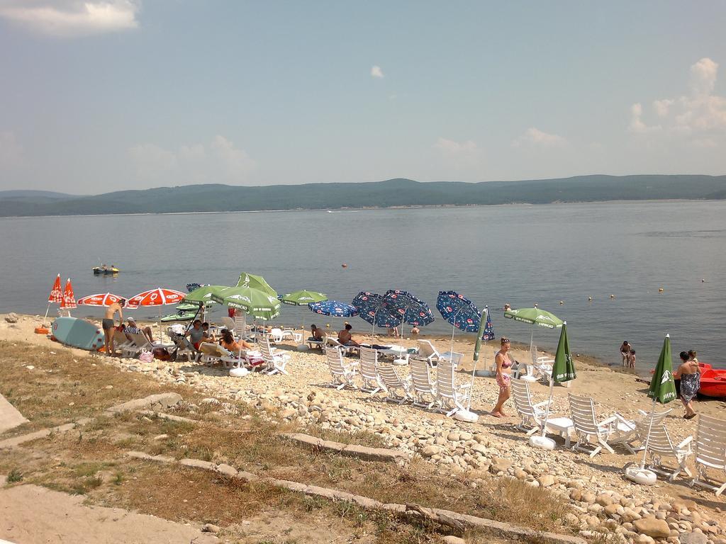 White Village Park Iskar Lake Pasarel Εξωτερικό φωτογραφία